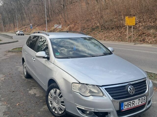 Серый Фольксваген Пассат Вариант, объемом двигателя 2 л и пробегом 344 тыс. км за 2600 $, фото 1 на Automoto.ua