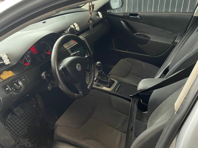 Серый Фольксваген Пассат Вариант, объемом двигателя 1.9 л и пробегом 310 тыс. км за 5500 $, фото 7 на Automoto.ua