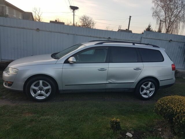 Сірий Фольксваген Пассат Варіант, об'ємом двигуна 2 л та пробігом 225 тис. км за 4500 $, фото 4 на Automoto.ua