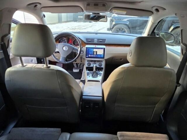 Серый Фольксваген Пассат Вариант, объемом двигателя 2 л и пробегом 233 тыс. км за 2010 $, фото 14 на Automoto.ua