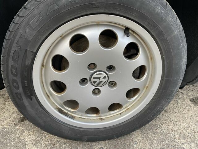 Сірий Фольксваген Пассат Варіант, об'ємом двигуна 1.9 л та пробігом 400 тис. км за 2450 $, фото 15 на Automoto.ua