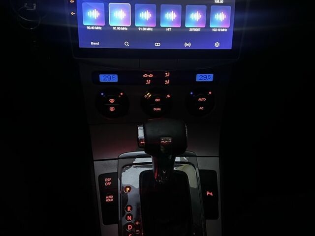 Сірий Фольксваген Пассат Варіант, об'ємом двигуна 2 л та пробігом 449 тис. км за 5300 $, фото 10 на Automoto.ua