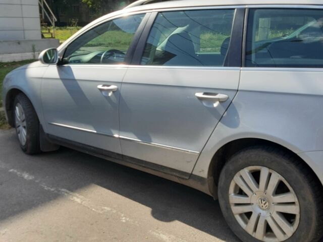 Серый Фольксваген Пассат Вариант, объемом двигателя 1.6 л и пробегом 165 тыс. км за 6959 $, фото 2 на Automoto.ua