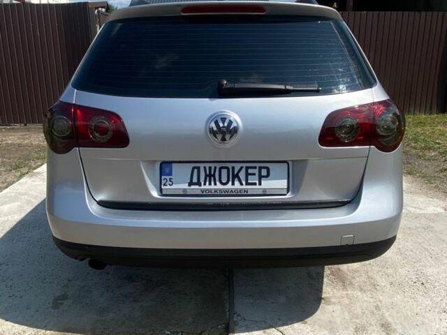 Сірий Фольксваген Пассат Варіант, об'ємом двигуна 1.6 л та пробігом 218 тис. км за 4700 $, фото 4 на Automoto.ua