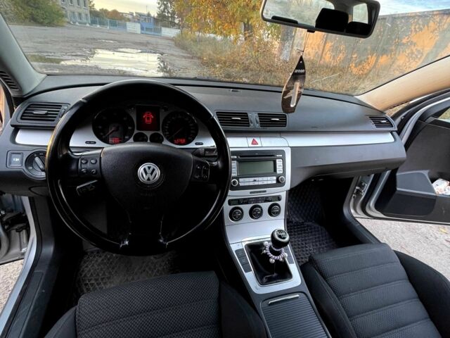 Серый Фольксваген Пассат Вариант, объемом двигателя 2 л и пробегом 315 тыс. км за 5700 $, фото 8 на Automoto.ua