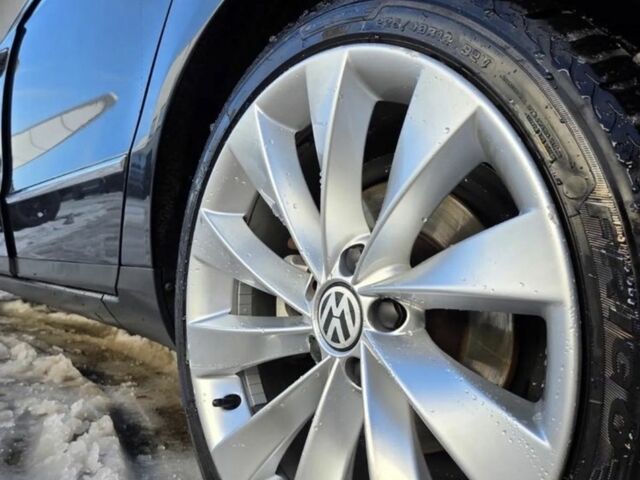 Серый Фольксваген Пассат Вариант, объемом двигателя 2 л и пробегом 233 тыс. км за 2010 $, фото 12 на Automoto.ua