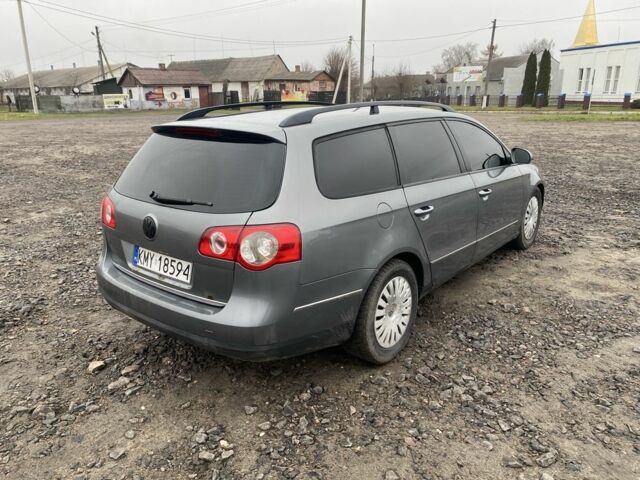 Сірий Фольксваген Пассат Варіант, об'ємом двигуна 2 л та пробігом 300 тис. км за 1650 $, фото 4 на Automoto.ua