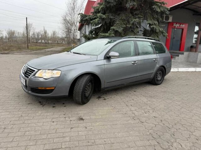 Серый Фольксваген Пассат Вариант, объемом двигателя 1.9 л и пробегом 464 тыс. км за 3300 $, фото 1 на Automoto.ua