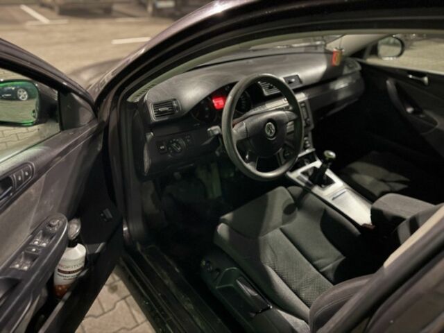 Серый Фольксваген Пассат Вариант, объемом двигателя 1.9 л и пробегом 300 тыс. км за 2950 $, фото 20 на Automoto.ua