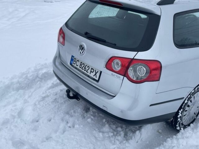 Сірий Фольксваген Пассат Варіант, об'ємом двигуна 2 л та пробігом 280 тис. км за 5000 $, фото 2 на Automoto.ua