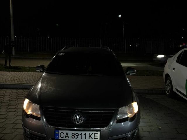 Сірий Фольксваген Пассат Варіант, об'ємом двигуна 2 л та пробігом 350 тис. км за 6000 $, фото 4 на Automoto.ua