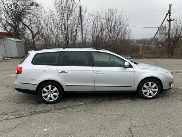 Сірий Фольксваген Пассат Варіант, об'ємом двигуна 2 л та пробігом 335 тис. км за 3499 $, фото 5 на Automoto.ua