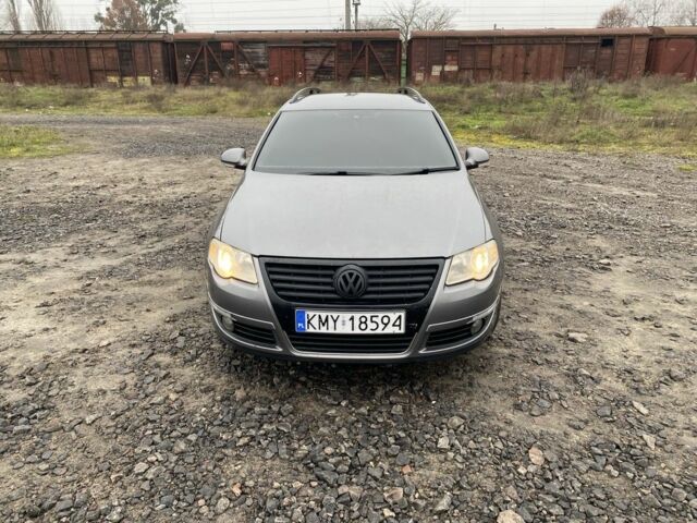 Сірий Фольксваген Пассат Варіант, об'ємом двигуна 2 л та пробігом 300 тис. км за 1650 $, фото 1 на Automoto.ua