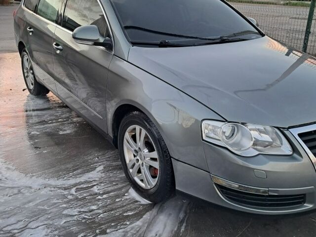 Фольксваген Пассат Вариант 2007 в Калиновке на Automoto.ua Серый Фольксваген Пассат Вариант, объемом двигателя 2 л и пробегом 291 тыс. км за 6300 $, фото 1 на Automoto.ua