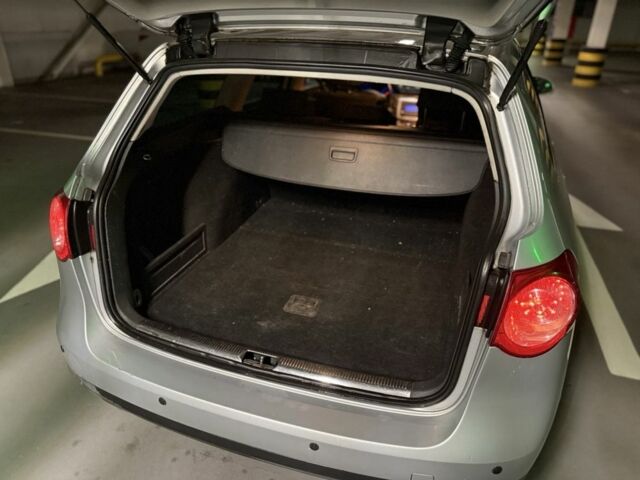 Серый Фольксваген Пассат Вариант, объемом двигателя 2 л и пробегом 300 тыс. км за 3150 $, фото 17 на Automoto.ua