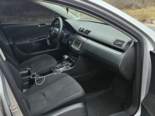 Сірий Фольксваген Пассат Варіант, об'ємом двигуна 1.6 л та пробігом 308 тис. км за 7000 $, фото 7 на Automoto.ua