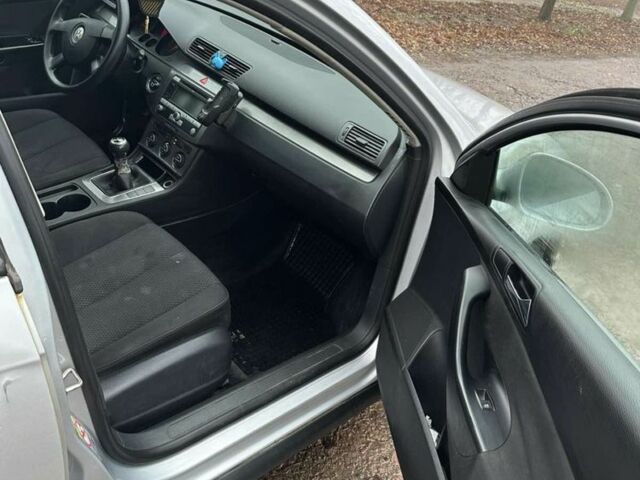 Сірий Фольксваген Пассат Варіант, об'ємом двигуна 1.9 л та пробігом 250 тис. км за 2500 $, фото 3 на Automoto.ua