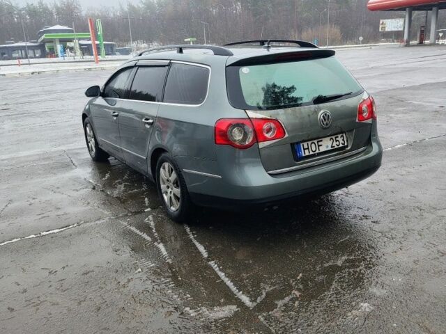 Сірий Фольксваген Пассат Варіант, об'ємом двигуна 2 л та пробігом 288 тис. км за 2100 $, фото 1 на Automoto.ua