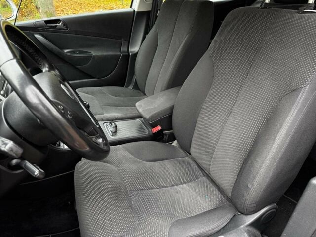 Сірий Фольксваген Пассат Варіант, об'ємом двигуна 1.8 л та пробігом 249 тис. км за 5990 $, фото 16 на Automoto.ua