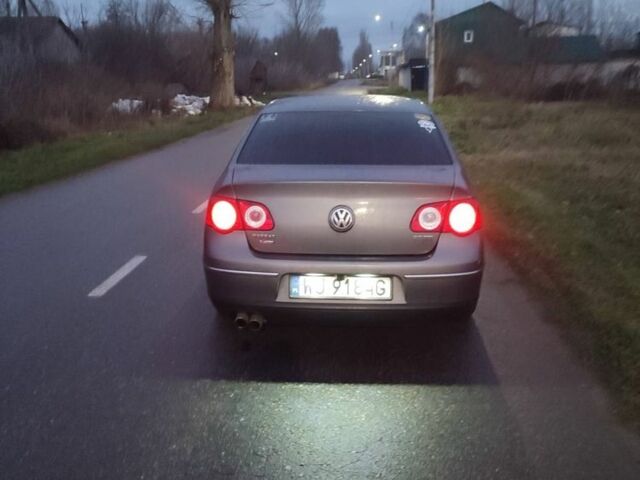 Серый Фольксваген Пассат Вариант, объемом двигателя 2 л и пробегом 280 тыс. км за 4000 $, фото 6 на Automoto.ua