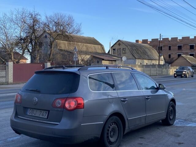 Серый Фольксваген Пассат Вариант, объемом двигателя 2 л и пробегом 240 тыс. км за 2900 $, фото 4 на Automoto.ua