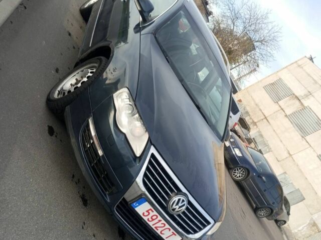 Серый Фольксваген Пассат Вариант, объемом двигателя 2 л и пробегом 300 тыс. км за 2500 $, фото 3 на Automoto.ua