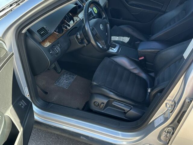 Сірий Фольксваген Пассат Варіант, об'ємом двигуна 2 л та пробігом 370 тис. км за 6500 $, фото 7 на Automoto.ua