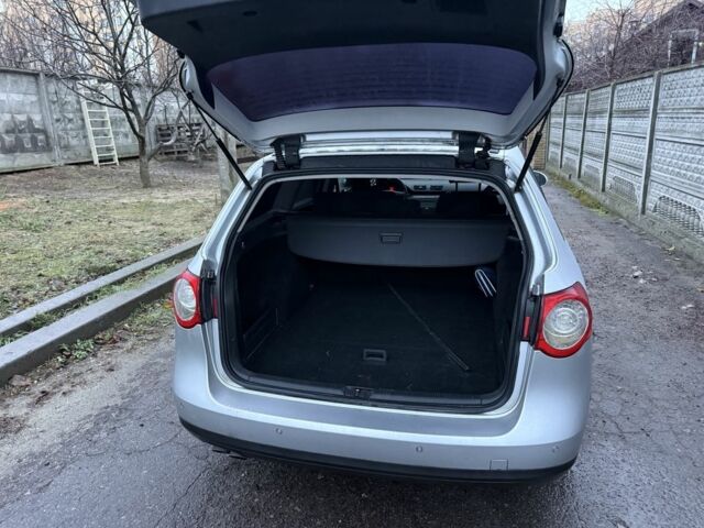 Сірий Фольксваген Пассат Варіант, об'ємом двигуна 2 л та пробігом 300 тис. км за 2950 $, фото 12 на Automoto.ua