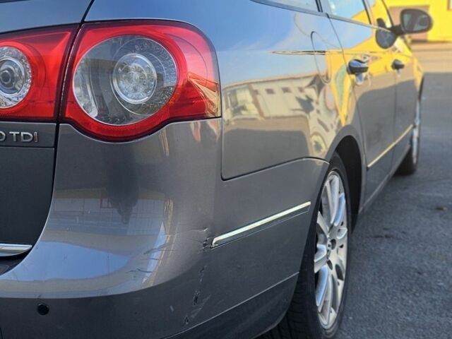 Серый Фольксваген Пассат Вариант, объемом двигателя 2 л и пробегом 314 тыс. км за 2957 $, фото 9 на Automoto.ua