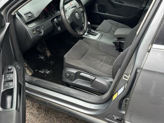 Серый Фольксваген Пассат Вариант, объемом двигателя 2 л и пробегом 360 тыс. км за 3150 $, фото 8 на Automoto.ua