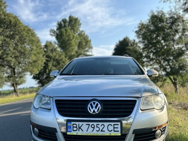 Серый Фольксваген Пассат Вариант, объемом двигателя 2 л и пробегом 40 тыс. км за 5200 $, фото 1 на Automoto.ua