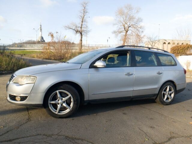 Серый Фольксваген Пассат Вариант, объемом двигателя 2 л и пробегом 333 тыс. км за 3000 $, фото 3 на Automoto.ua