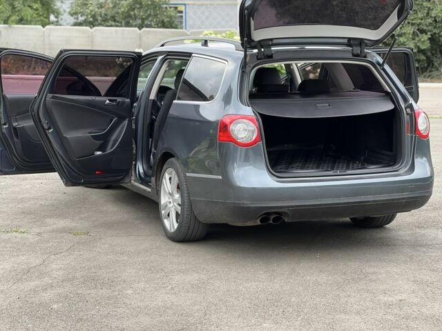 Сірий Фольксваген Пассат Варіант, об'ємом двигуна 2 л та пробігом 305 тис. км за 5800 $, фото 15 на Automoto.ua