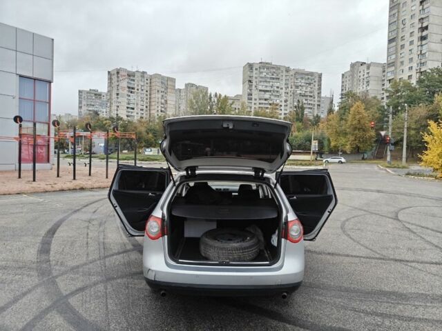 Фольксваген Пассат Варіант 2008 у Харкові на Automoto.ua Сірий Фольксваген Пассат Варіант, об'ємом двигуна 3.2 л та пробігом 3 тис. км за 5400 $, фото 7 на Automoto.ua