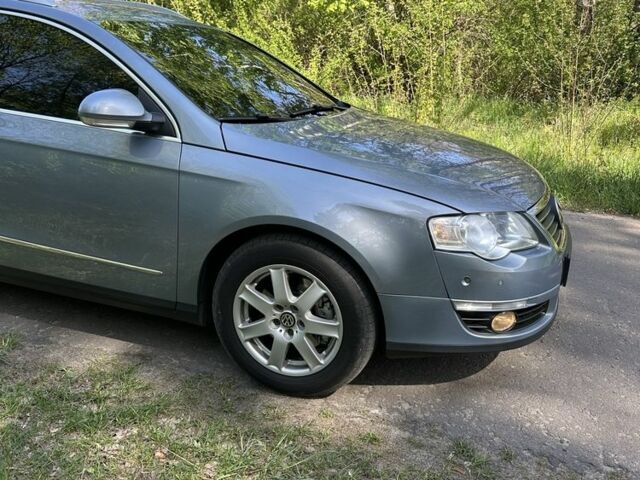 Сірий Фольксваген Пассат Варіант, об'ємом двигуна 2 л та пробігом 316 тис. км за 7200 $, фото 2 на Automoto.ua