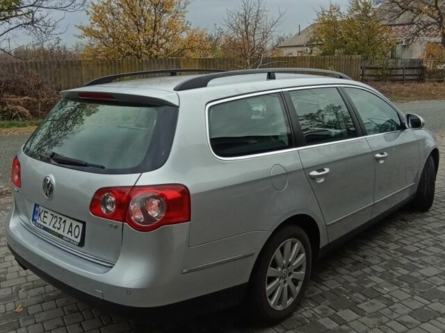 Фольксваген Пассат Вариант 2008 в Днепре (Днепропетровске) на Automoto.ua Серый Фольксваген Пассат Вариант, объемом двигателя 1.8 л и пробегом 220 тыс. км за 6500 $, фото 2 на Automoto.ua