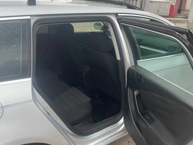 Фольксваген Пассат Варіант 2008 у Житомирі на Automoto.ua Сірий Фольксваген Пассат Варіант, об'ємом двигуна 2 л та пробігом 311 тис. км за 2500 $, фото 7 на Automoto.ua