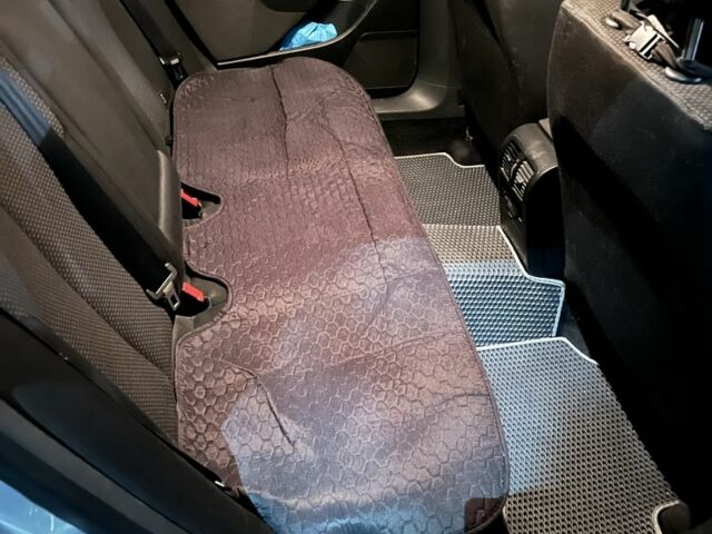 Серый Фольксваген Пассат Вариант, объемом двигателя 2 л и пробегом 351 тыс. км за 5700 $, фото 10 на Automoto.ua