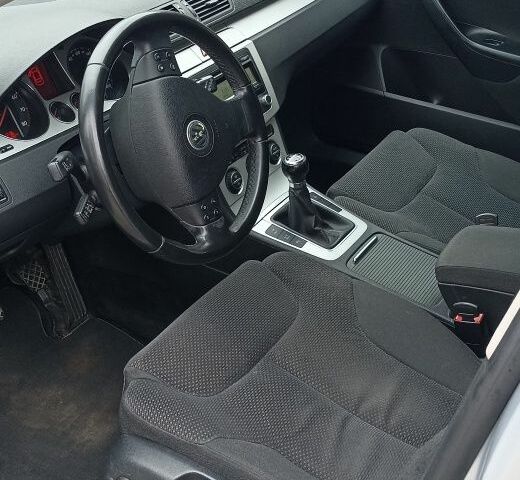 Фольксваген Пассат Вариант 2008 в Днепре (Днепропетровске) на Automoto.ua Серый Фольксваген Пассат Вариант, объемом двигателя 1.8 л и пробегом 220 тыс. км за 6500 $, фото 4 на Automoto.ua