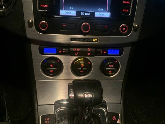 Сірий Фольксваген Пассат Варіант, об'ємом двигуна 2 л та пробігом 330 тис. км за 6400 $, фото 2 на Automoto.ua