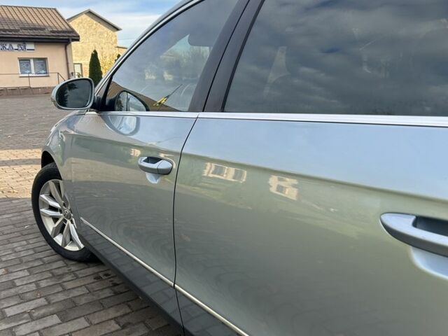 Серый Фольксваген Пассат Вариант, объемом двигателя 2 л и пробегом 213 тыс. км за 6000 $, фото 4 на Automoto.ua