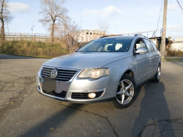 Серый Фольксваген Пассат Вариант, объемом двигателя 2 л и пробегом 333 тыс. км за 3000 $, фото 1 на Automoto.ua