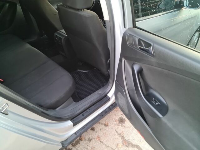 Сірий Фольксваген Пассат Варіант, об'ємом двигуна 2 л та пробігом 291 тис. км за 4500 $, фото 17 на Automoto.ua