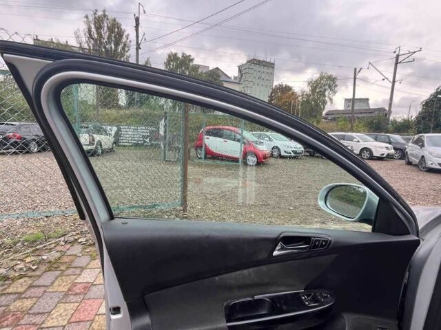 Сірий Фольксваген Пассат Варіант, об'ємом двигуна 2 л та пробігом 265 тис. км за 5999 $, фото 8 на Automoto.ua