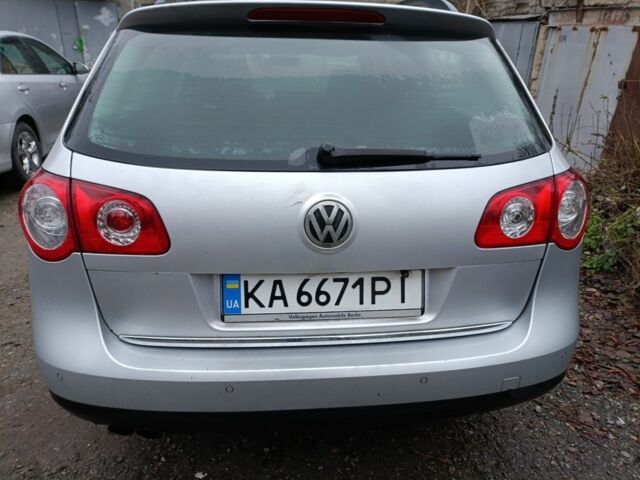 Серый Фольксваген Пассат Вариант, объемом двигателя 2 л и пробегом 187 тыс. км за 5900 $, фото 1 на Automoto.ua