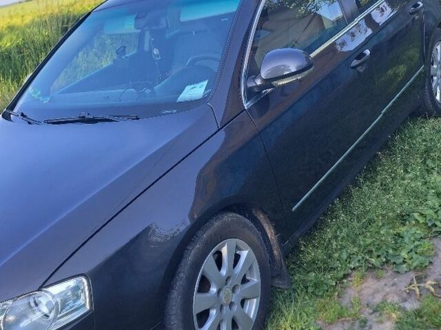Сірий Фольксваген Пассат Варіант, об'ємом двигуна 2 л та пробігом 360 тис. км за 6800 $, фото 5 на Automoto.ua