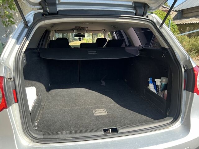 Сірий Фольксваген Пассат Варіант, об'ємом двигуна 2 л та пробігом 370 тис. км за 3199 $, фото 6 на Automoto.ua