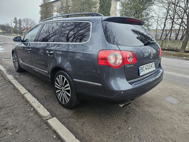 Серый Фольксваген Пассат Вариант, объемом двигателя 2 л и пробегом 300 тыс. км за 4950 $, фото 2 на Automoto.ua