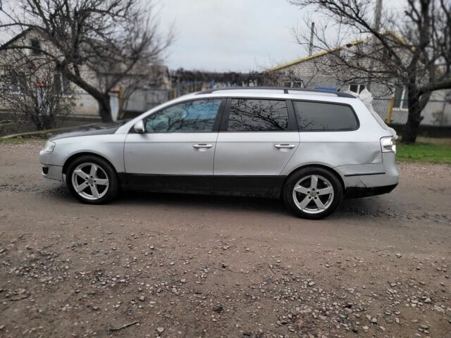 Сірий Фольксваген Пассат Варіант, об'ємом двигуна 2 л та пробігом 350 тис. км за 1800 $, фото 14 на Automoto.ua