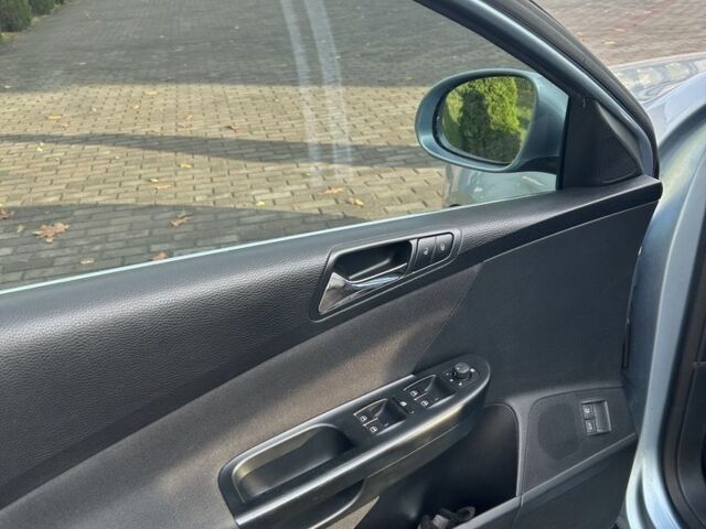 Серый Фольксваген Пассат Вариант, объемом двигателя 2 л и пробегом 213 тыс. км за 6000 $, фото 13 на Automoto.ua